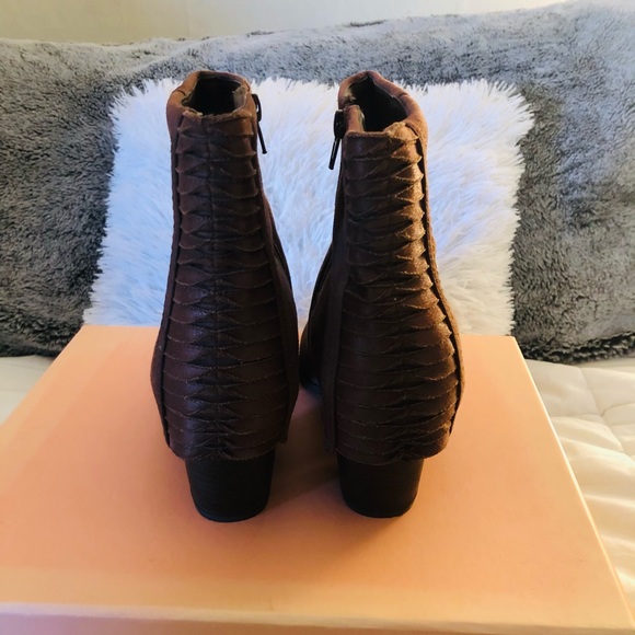 Ankle boot - Picture 3 of 4